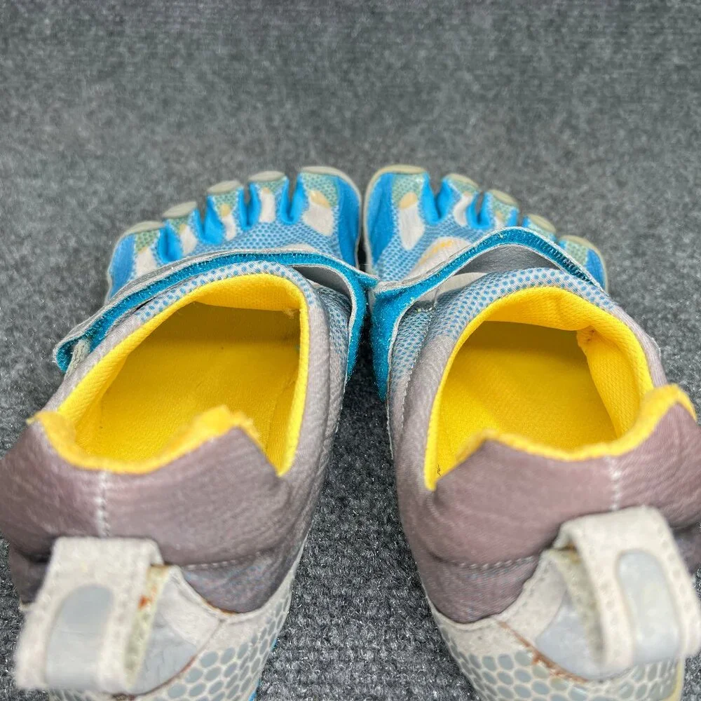 Vibram FiveFingers Bikila Shoes Women's Size‎ 9 Grey Athletic Training Sneakers
